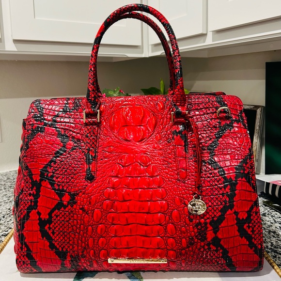 Handbags - Brahmin Lipstick 💄 Finley